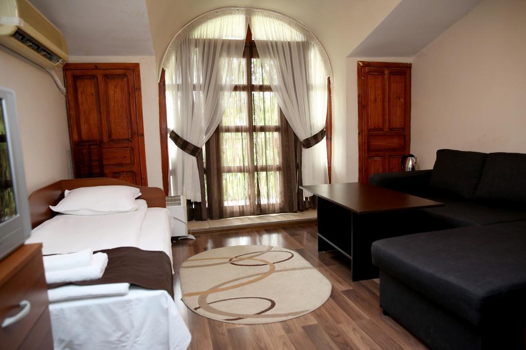 St.St. Constantine And Helena Hotel Sandanski Luaran gambar