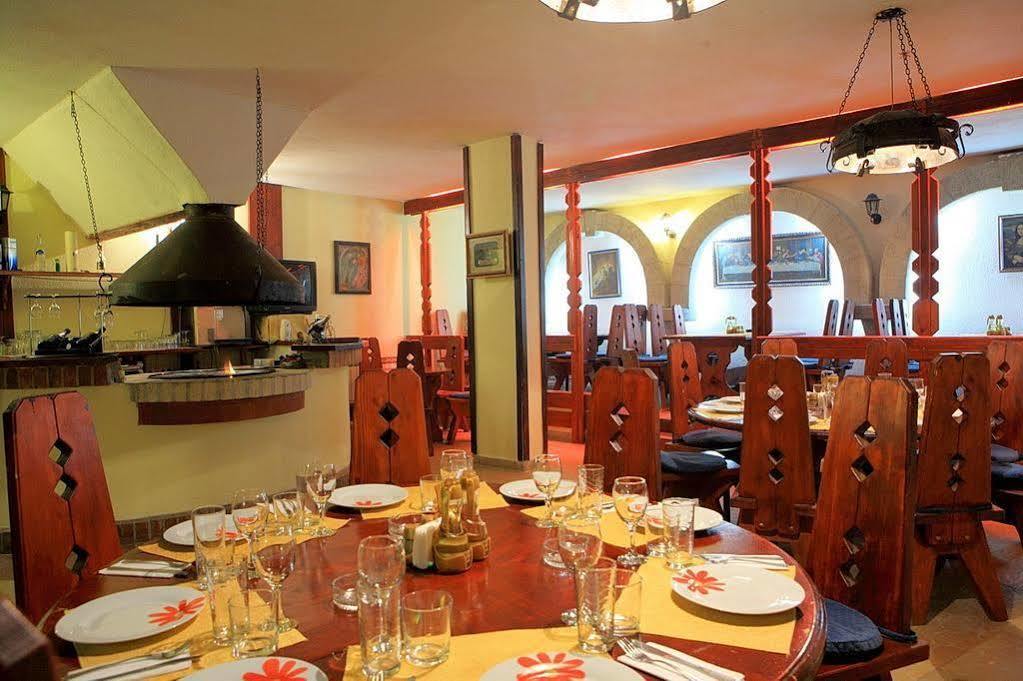 St.St. Constantine And Helena Hotel Sandanski Luaran gambar
