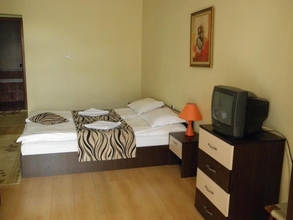St.St. Constantine And Helena Hotel Sandanski Luaran gambar